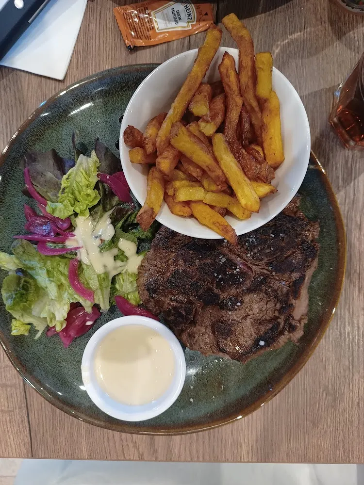 Entrecôte Frites Maison